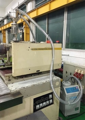 Фидера затяжелителя вакуума лепешки смолы машина 380V 50Hz всасывания пластикового автоматического нагружая