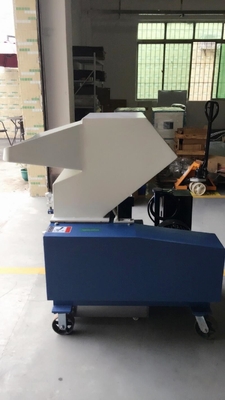 Пластмасса 7.5KW изменяет высокоскоростной цвет серого цвета машины OG-10FS Pulverizer гранулятора